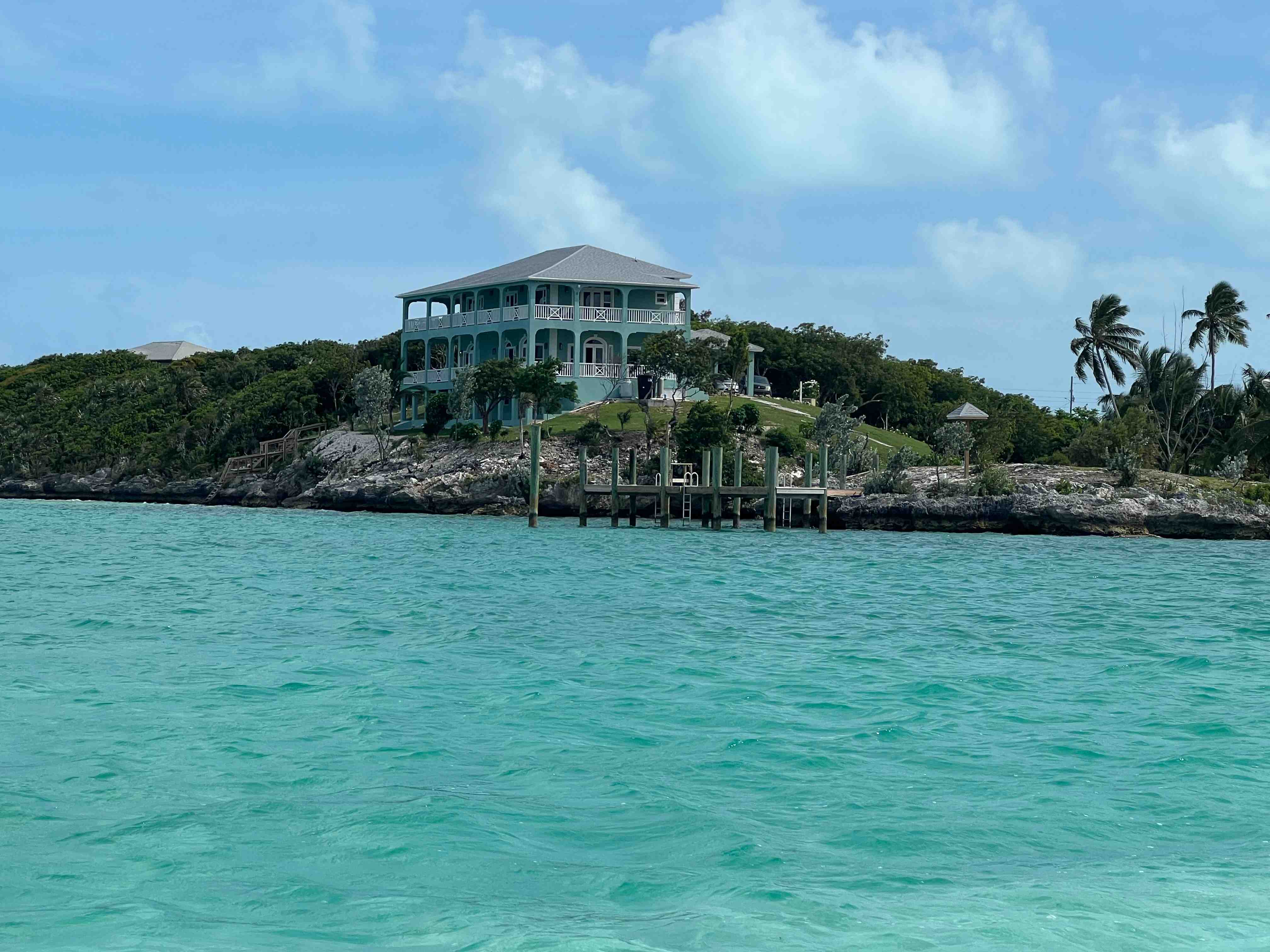 Luxury Villa Exuma Bahamas: Ultimate Guide to Oceanfront Rentals & Private Beachfront Escapes